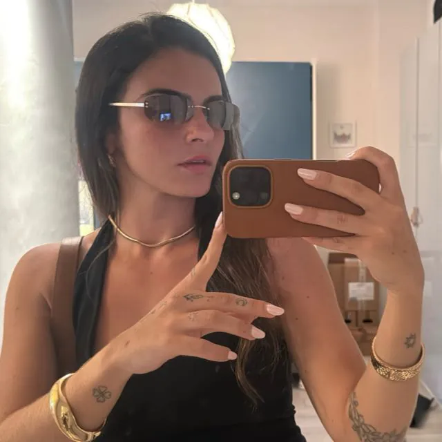 Gabi C.
